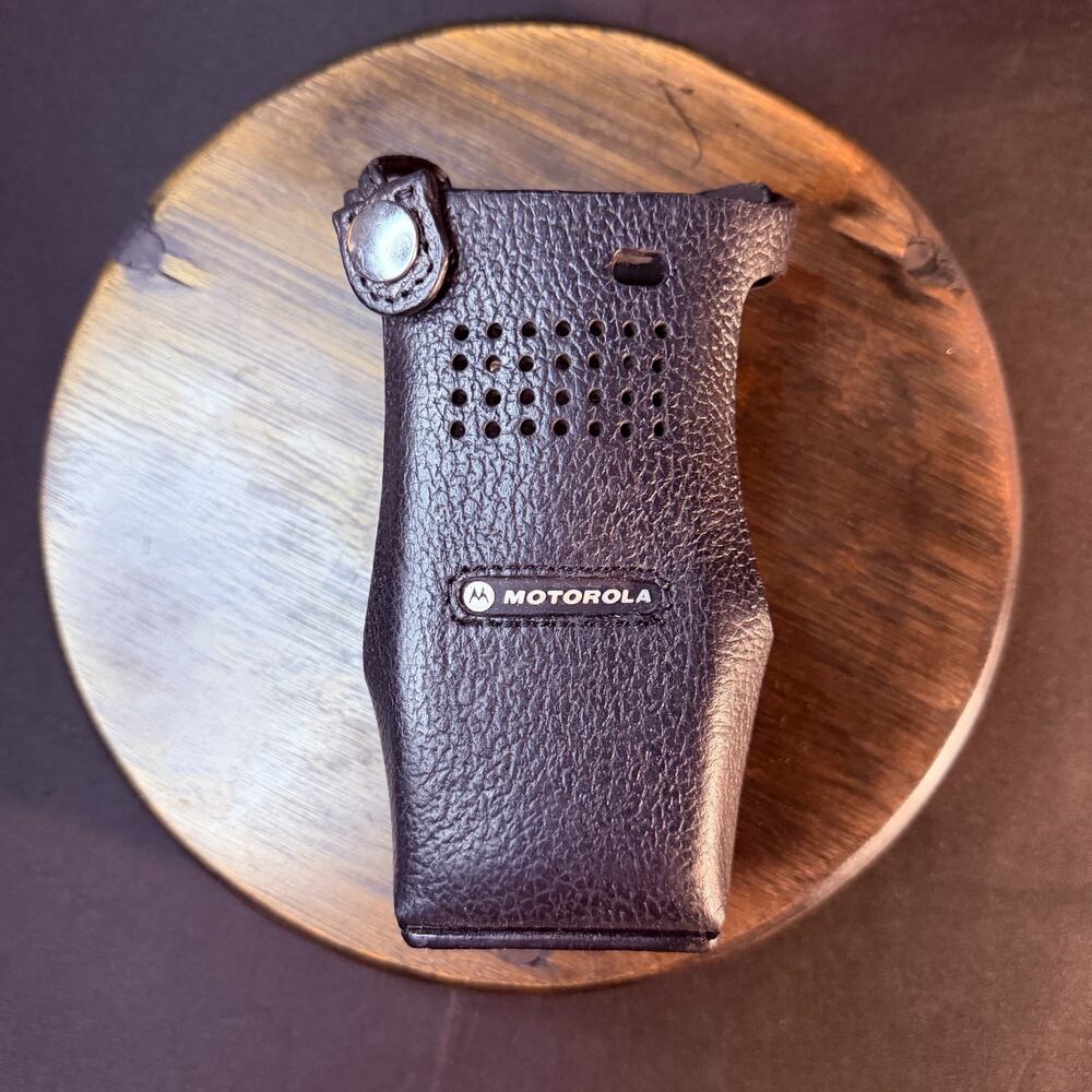 Motorola 7903A Radio Pouch Size Two Way Radio Leather Case w/Belt Loop Plain